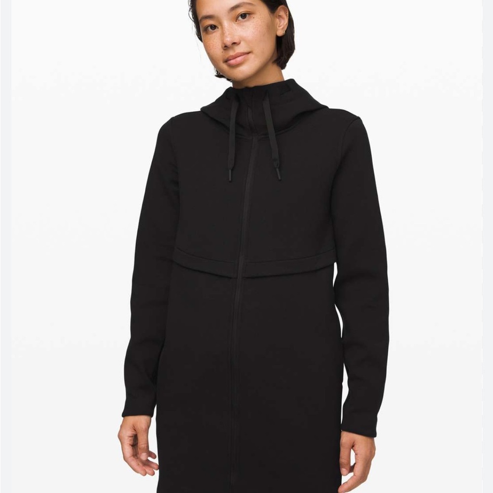 Black Lululemon Long Horizons Hoodie (size 6)